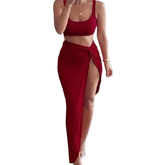 Red crop top and skirt set - Picture 1 of 3